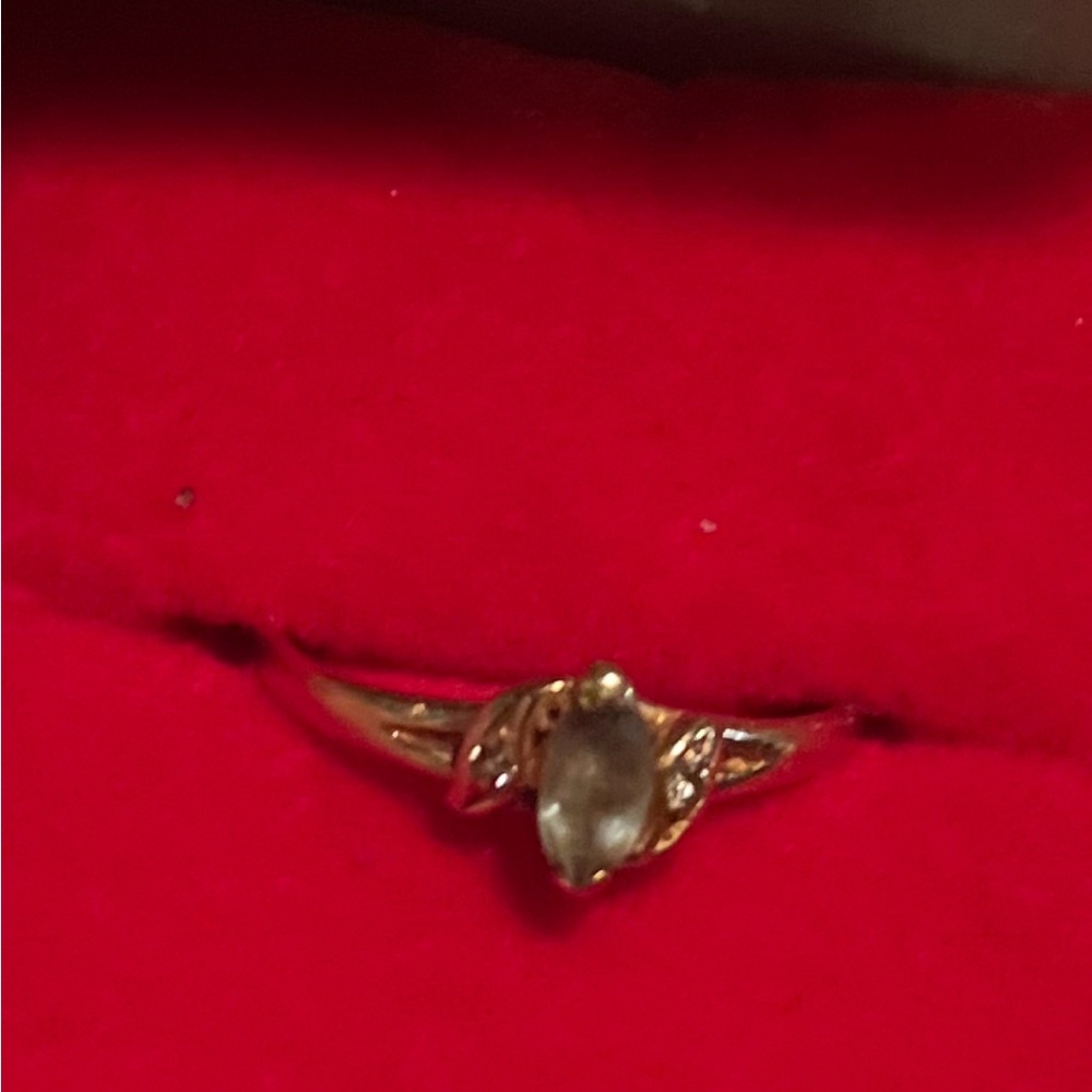 14k blue stone diamond ring